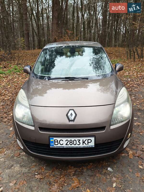 Мінівен Renault Grand Scenic 2010 в Кам'янці-Бузькій