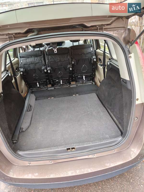 Мінівен Renault Grand Scenic 2010 в Кам'янці-Бузькій