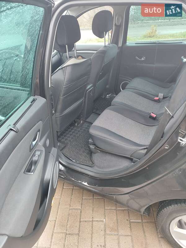 Минивэн Renault Grand Scenic 2009 в Бобрке