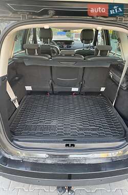 Минивэн Renault Grand Scenic 2012 в 