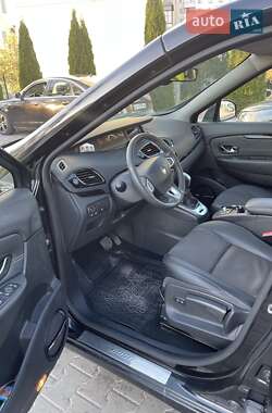 Минивэн Renault Grand Scenic 2012 в 