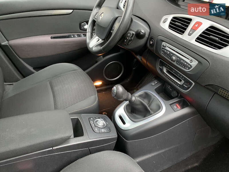 Минивэн Renault Grand Scenic 2010 в Львове