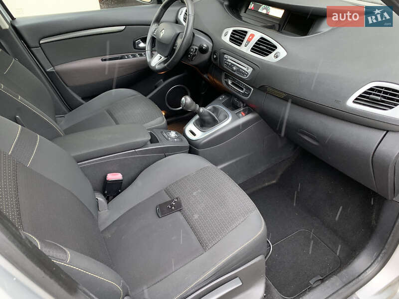 Минивэн Renault Grand Scenic 2010 в Львове