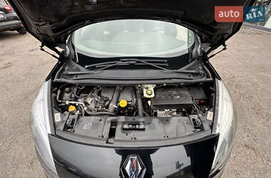 Минивэн Renault Grand Scenic 2012 в 
