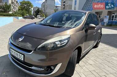 Минивэн Renault Grand Scenic 2012 в 