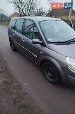 Минивэн Renault Grand Scenic 2005 в 