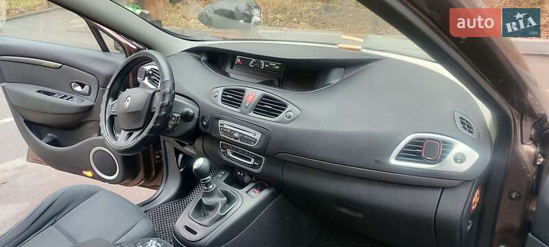 Минивэн Renault Grand Scenic 2010 в Виннице