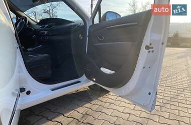 Минивэн Renault Grand Scenic 2012 в 
