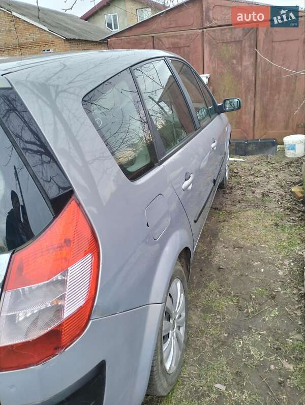Минивэн Renault Grand Scenic 2004 в Луцке