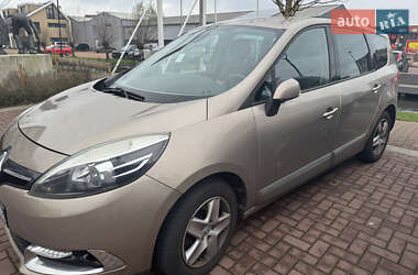 Минивэн Renault Grand Scenic 2016 в 