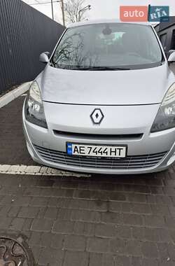 Мінівен Renault Grand Scenic 2011 в Дніпрі