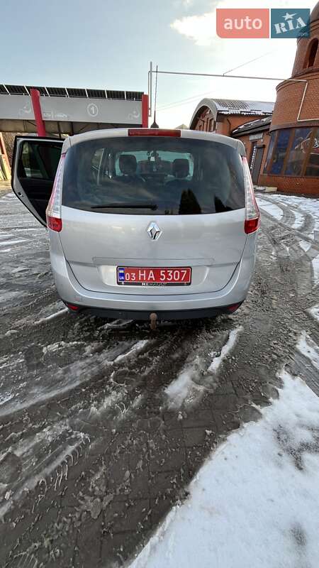 Минивэн Renault Grand Scenic 2011 в Дубно