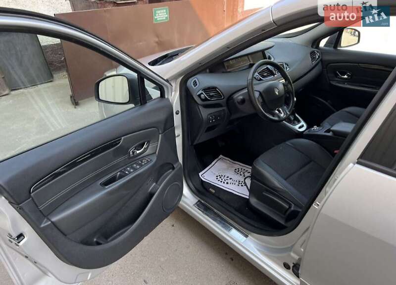 Минивэн Renault Grand Scenic 2014 в Остроге