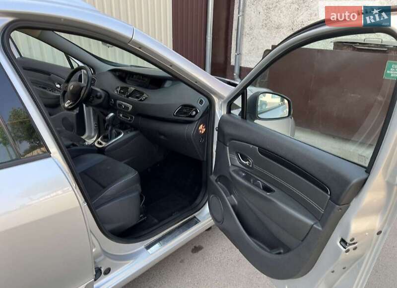 Минивэн Renault Grand Scenic 2014 в Остроге