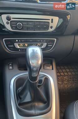 Минивэн Renault Grand Scenic 2013 в 