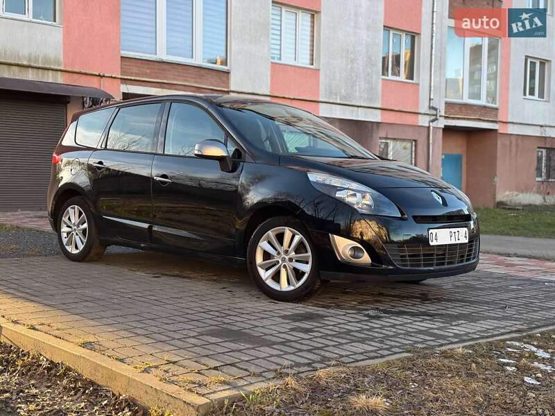 Мінівен Renault Grand Scenic 2011 в 