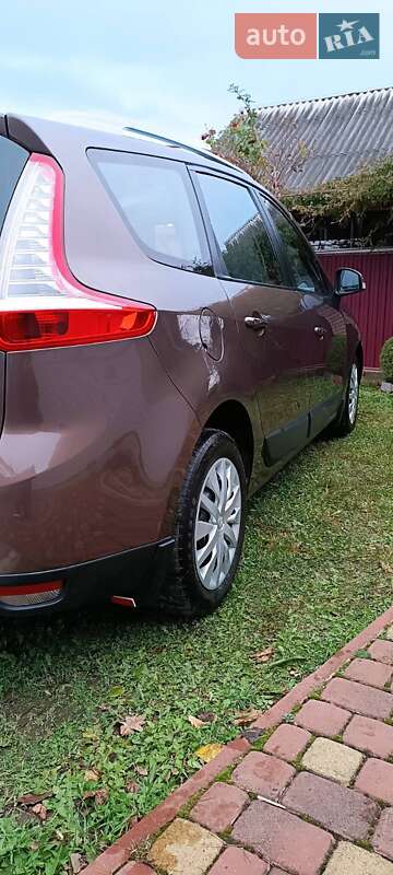 Мінівен Renault Grand Scenic 2013 в Івано-Франківську