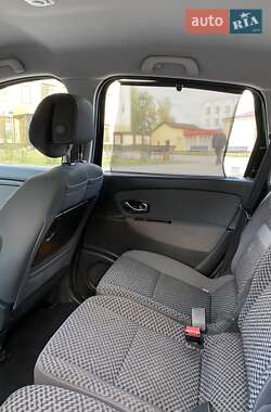 Минивэн Renault Grand Scenic 2011 в Гадяче