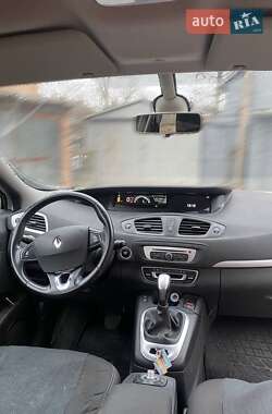 Минивэн Renault Grand Scenic 2014 в 
