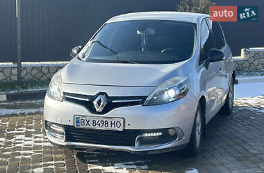 Минивэн Renault Grand Scenic 2012 в 