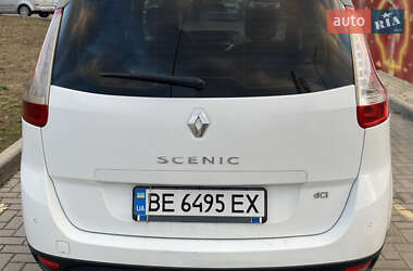 Минивэн Renault Grand Scenic 2010 в 