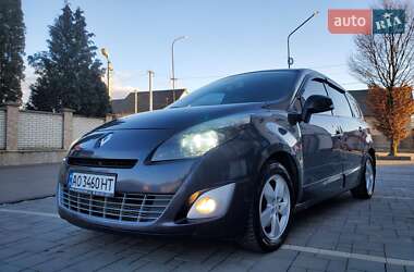 Минивэн Renault Grand Scenic 2011 в Сваляве