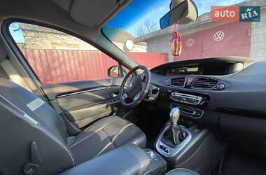 Минивэн Renault Grand Scenic 2011 в 