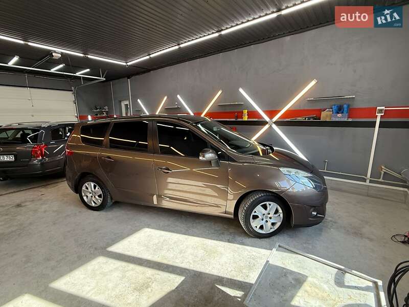 Мінівен Renault Grand Scenic 2011 в Вінниці