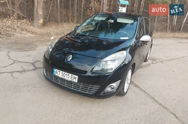 Минивэн Renault Grand Scenic 2010 в Киеве