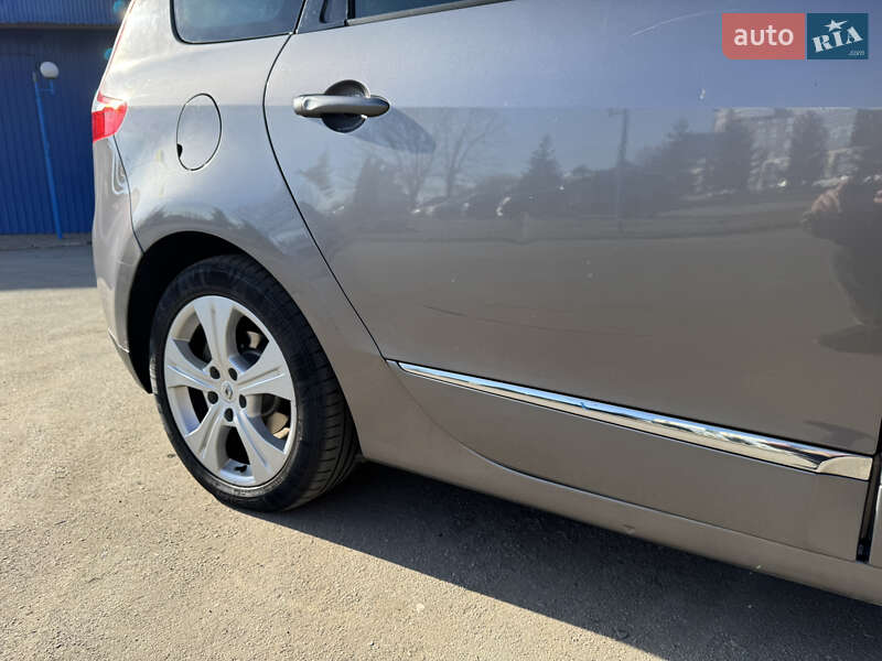 Минивэн Renault Grand Scenic 2012 в Черновцах
