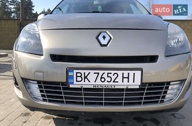 Минивэн Renault Grand Scenic 2010 в Сарнах