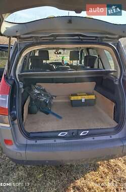 Минивэн Renault Grand Scenic 2006 в 