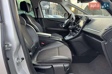 Минивэн Renault Grand Scenic 2018 в 