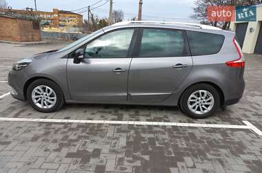 Минивэн Renault Grand Scenic 2015 в 