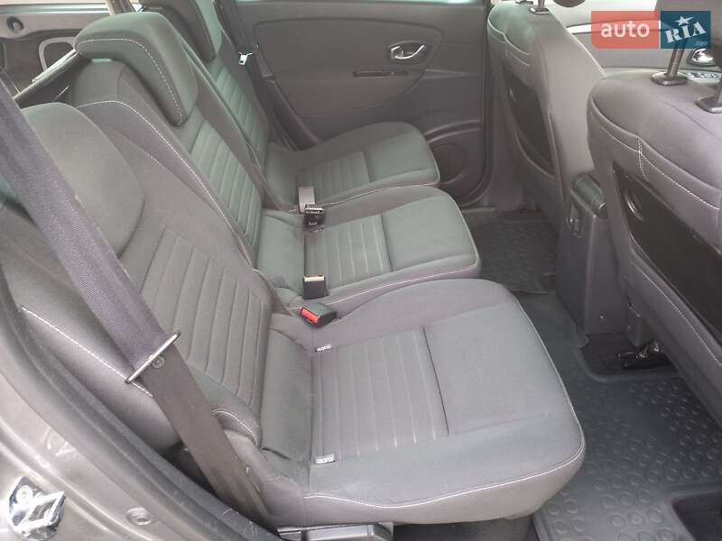 Мінівен Renault Grand Scenic 2015 в Луцьку