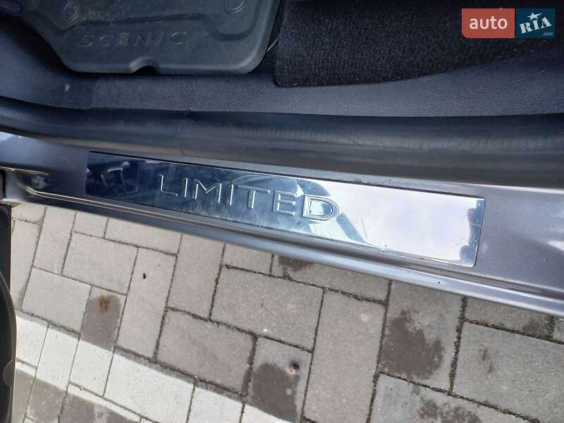 Мінівен Renault Grand Scenic 2015 в Луцьку