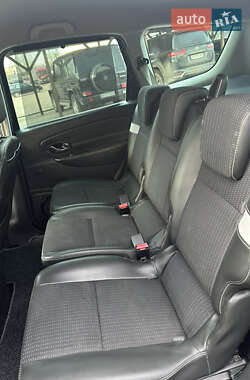 Минивэн Renault Grand Scenic 2012 в 