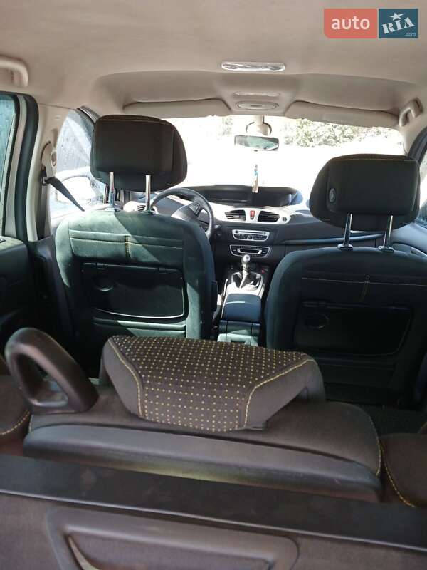 Мінівен Renault Grand Scenic 2010 в Хотині