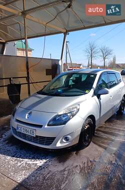 Мінівен Renault Grand Scenic 2010 в Хотині