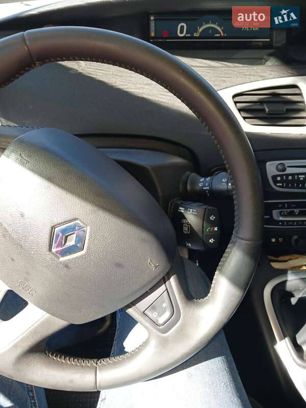 Мінівен Renault Grand Scenic 2010 в Хотині