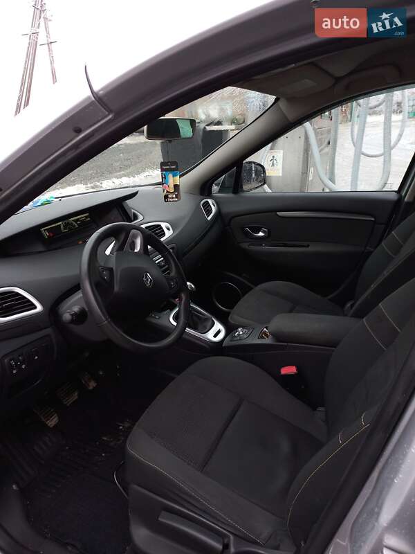 Мінівен Renault Grand Scenic 2010 в Хотині