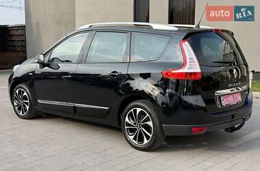 Мінівен Renault Grand Scenic 2015 в 
