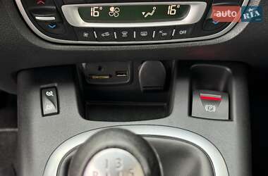 Мінівен Renault Grand Scenic 2015 в 