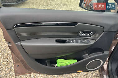 Минивэн Renault Grand Scenic 2011 в 