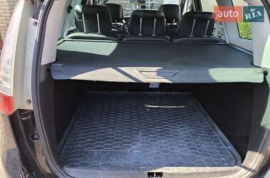 Минивэн Renault Grand Scenic 2013 в 