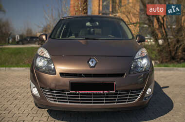 Мінівен Renault Grand Scenic 2010 в 