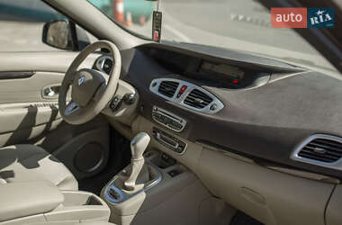Мінівен Renault Grand Scenic 2010 в 