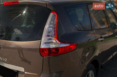 Мінівен Renault Grand Scenic 2010 в 