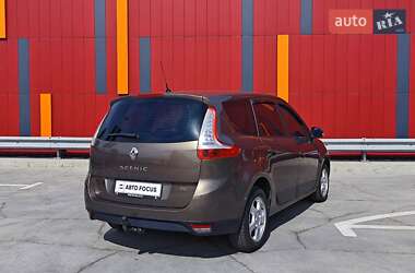 Минивэн Renault Grand Scenic 2010 в 