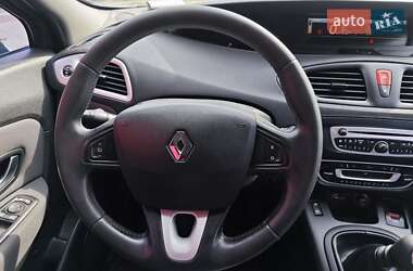 Минивэн Renault Grand Scenic 2010 в 